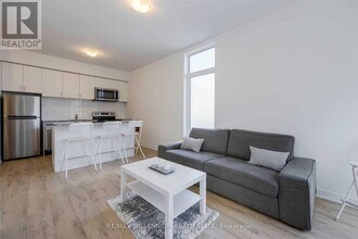 1740 Simcoe St N in Oshawa, ON - Building Photo - Building Photo
