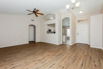 1163 E Butler Dr in Chandler, AZ - Foto de edificio - Building Photo