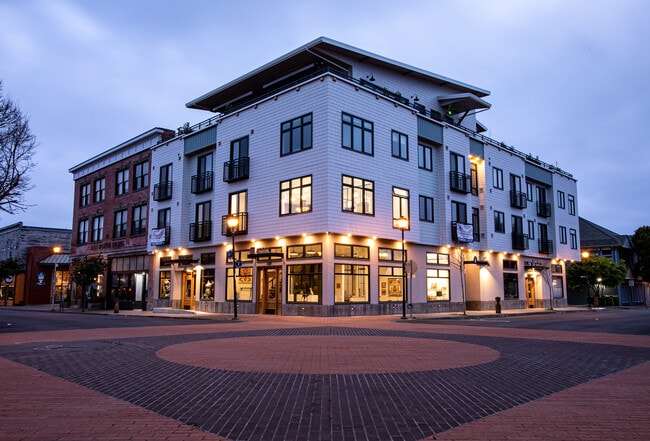 138 E Street in Eureka, CA - Foto de edificio - Building Photo
