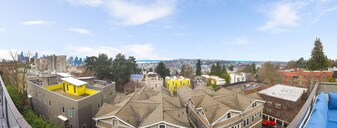 741 Harvard Apartments in Seattle, WA - Foto de edificio - Building Photo