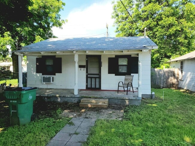 121 N Ave C in Burkburnett, TX - Building Photo - Building Photo