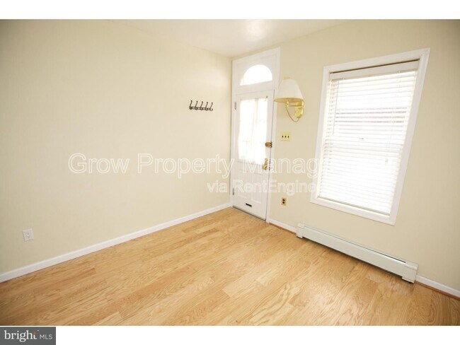 2416 Manning St in Philadelphia, PA - Building Photo - Building Photo