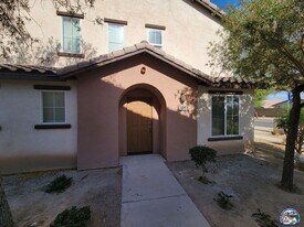 642 Brewer Rd in Imperial, CA - Building Photo