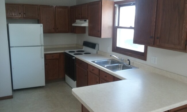 property at 1505 W Veterans Pkwy