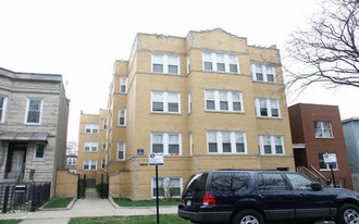 2920-2922 N Albany Ave Apartamentos