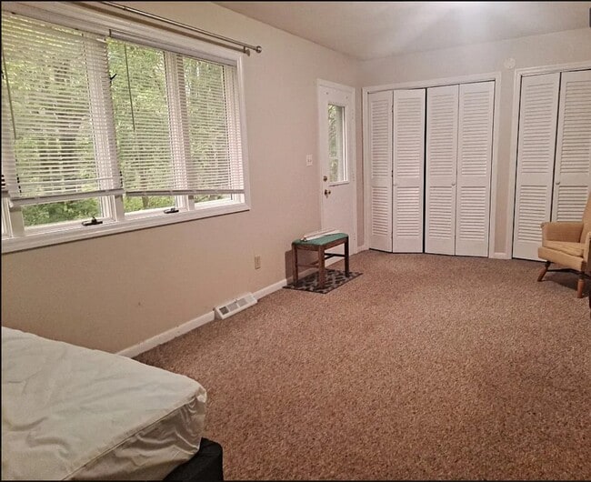 property at 1104 Murray Hill Rd