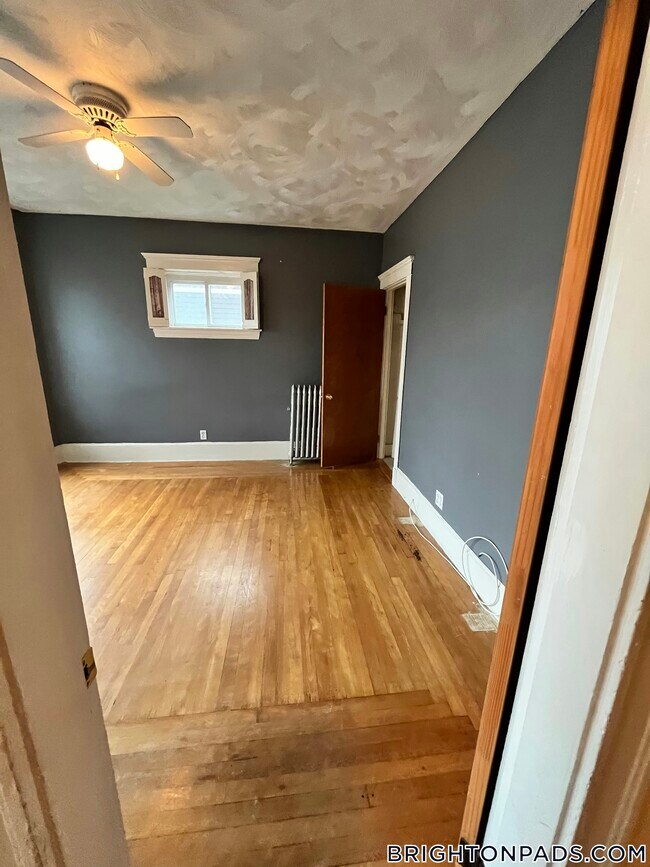 62 Union St, Unit 2 in Boston, MA - Foto de edificio - Building Photo