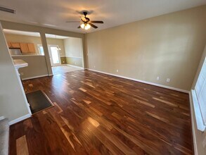 8307 Glenwood Springs Ct in Raleigh, NC - Building Photo - Building Photo