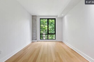 253 E 7th St in New York, NY - Building Photo - Building Photo