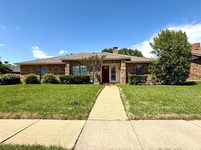 4545 Fremont Ln in Plano, TX - Building Photo