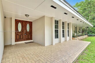 14780 Old Cutler Rd in Palmetto Bay, FL - Building Photo - Building Photo