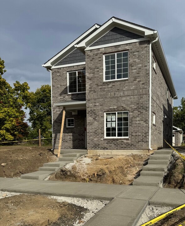 225 N Hamilton Ave in Indianapolis, IN - Building Photo