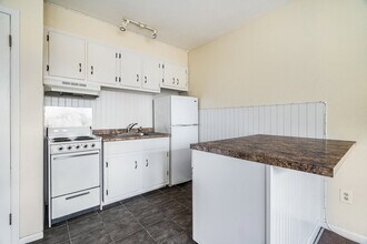 18 Fairfield Ave, Unit 7 in Norwalk, CT - Foto de edificio - Building Photo