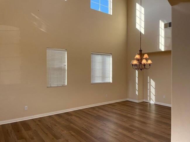 17008 Spring Canyon Pl in Riverside, CA - Building Photo - Building Photo