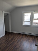 906 Lincoln St, Unit 906 in Klamath Falls, OR - Building Photo - Building Photo