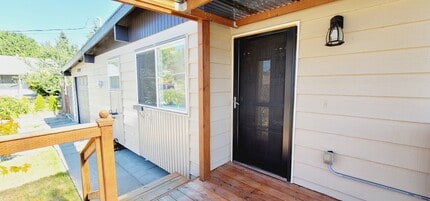 13240 22nd Ave S in Seatac, WA - Building Photo - Building Photo