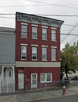 371 Bramhall Ave Apartments