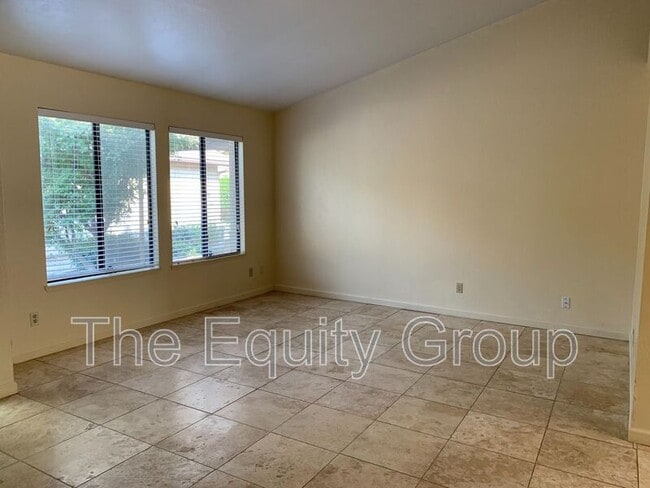 4845 W Cypress Ave in Visalia, CA - Building Photo - Building Photo