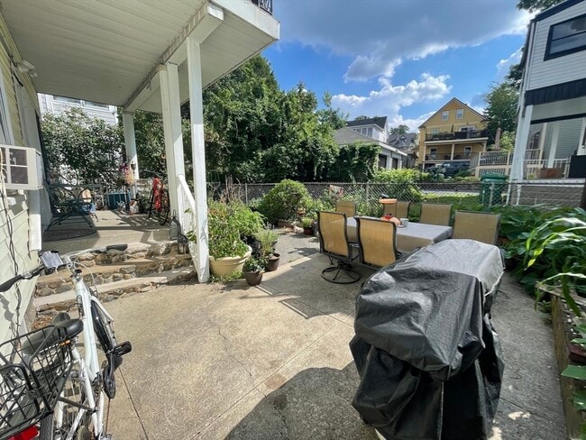 293 Boston Ave, Unit 2