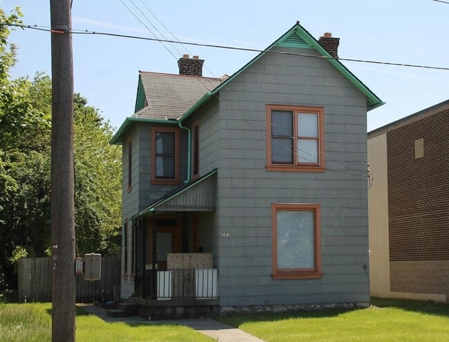 property at 283 E 5th Ave