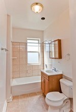 5853-5859 S Troy St in Chicago, IL - Building Photo - Interior Photo