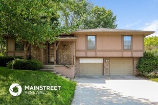 1008 SW Pinto Ln in Blue Springs, MO - Building Photo