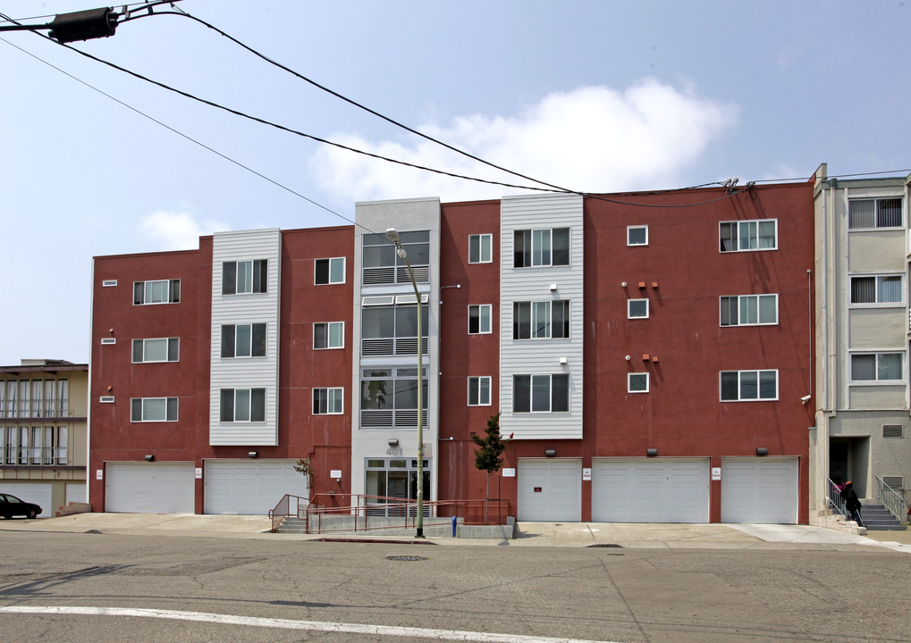 401 Fairmount Apartments in Oakland, CA - Building Photo