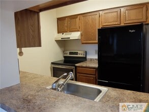 4906 Ravens Crest Dr in Plainsboro, NJ - Building Photo - Building Photo