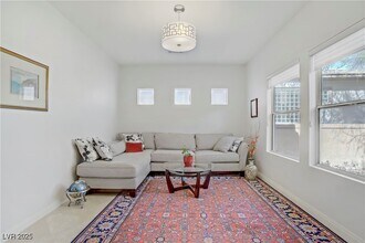 10505 Bambola Pl in Las Vegas, NV - Building Photo - Building Photo