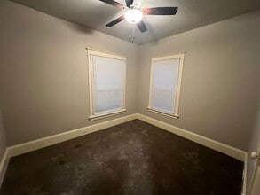 305 SE Everett St in Camas, WA - Building Photo - Building Photo