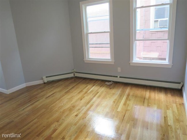 449 Somerville Ave-Unit -Apt 3 in Somerville, MA - Building Photo - Building Photo