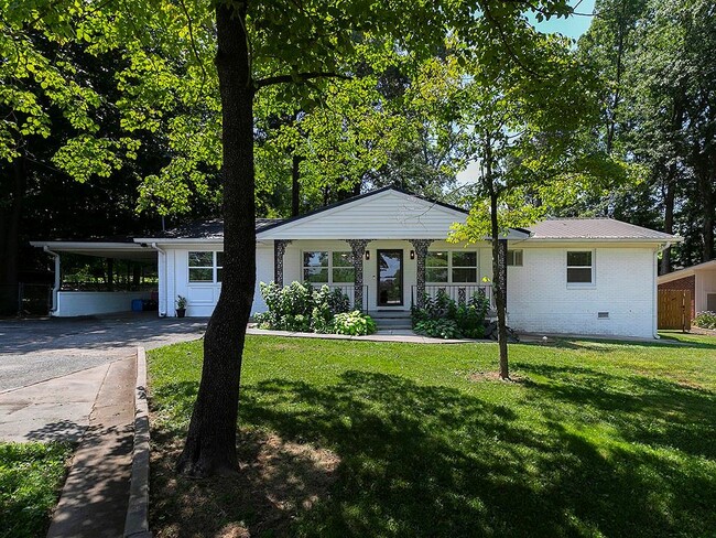 property at 3249 Howell Dr