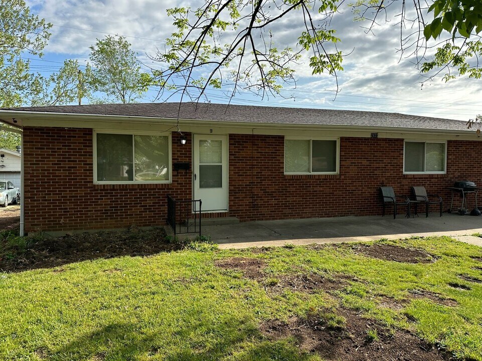 2505 Quail Dr-Unit -Unit B in Columbia, MO - Building Photo