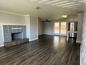 5301 Bel Aire Dr in Klamath Falls, OR - Building Photo - Building Photo