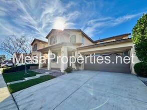 15595 Sesame Seed Ave in Fontana, CA - Building Photo - Building Photo