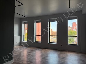 Hive@155 and Hive Andrews in Rochester, NY - Foto de edificio - Building Photo