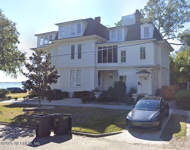 property at 1808 Goodwin St