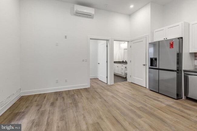 2214 N Front St in Philadelphia, PA - Building Photo - Building Photo