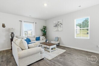 100 Amethyst Dr in Bloomingdale, GA - Building Photo - Building Photo