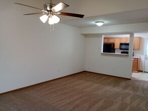 5716-5718-5718 Canaveral Dr in Columbia, MO - Building Photo - Building Photo