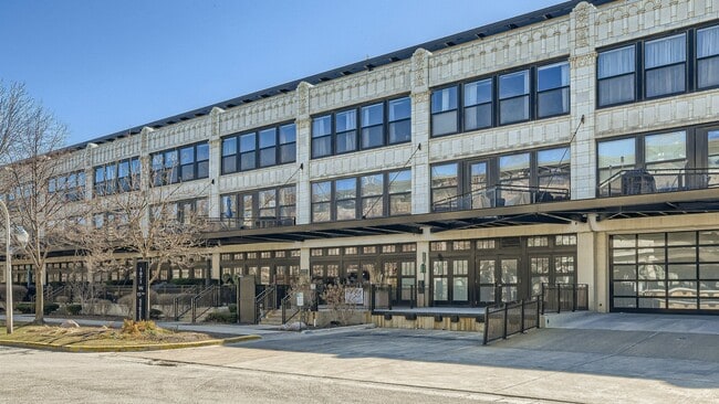 property at 1071 W 15th St