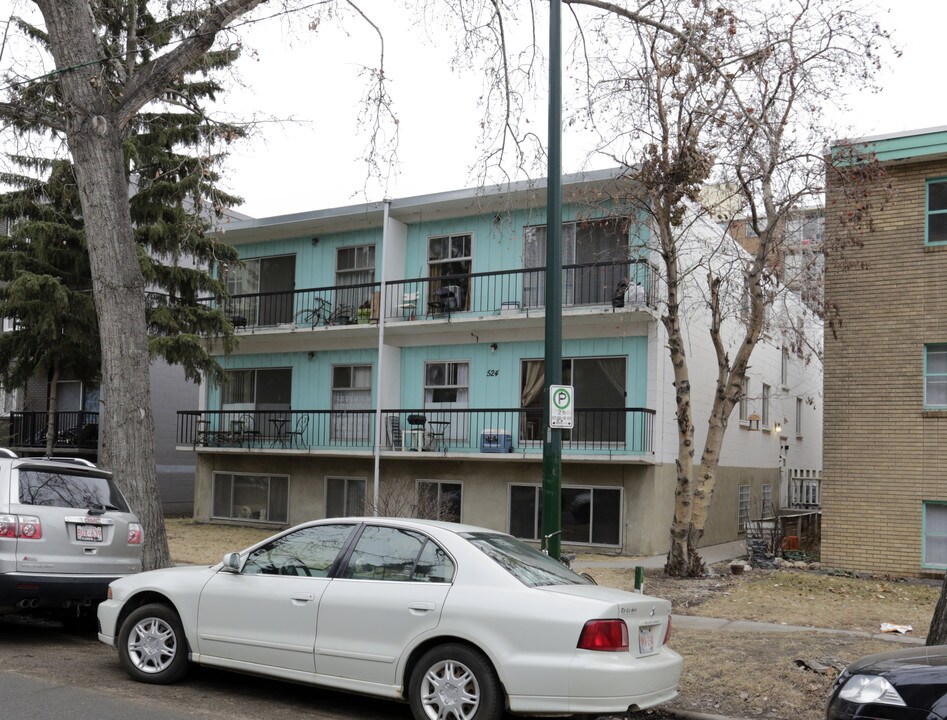 524 15th Ave SW in Calgary, AB - Building Photo