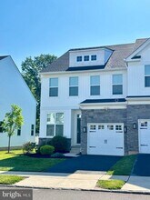 313 Wynstone Ct in Colmar, PA - Foto de edificio - Building Photo