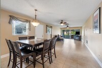 824 Meadowlark Ln in Delray Beach, FL - Foto de edificio - Building Photo