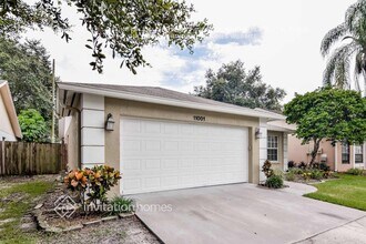 11001 Kenbrook Dr in Riverview, FL - Foto de edificio - Building Photo