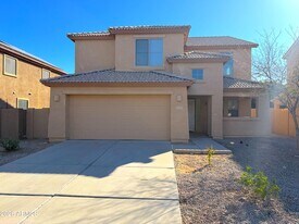3545 E Crescent Way in Gilbert, AZ - Building Photo
