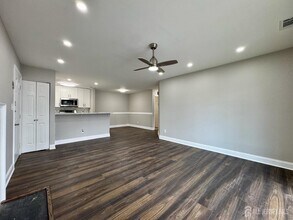 10 Lear Ct in East Brunswick, NJ - Building Photo - Building Photo
