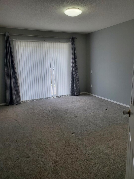 6733-3006733 Checkley Rd in Prince George, BC - Building Photo