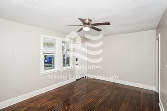 901 Ashley St in Columbia, SC - Foto de edificio - Building Photo