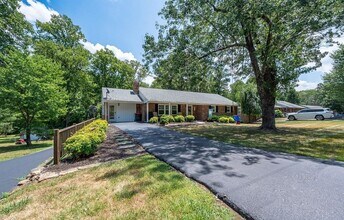 441 Winding Way Rd in Lynchburg, VA - Building Photo - Building Photo